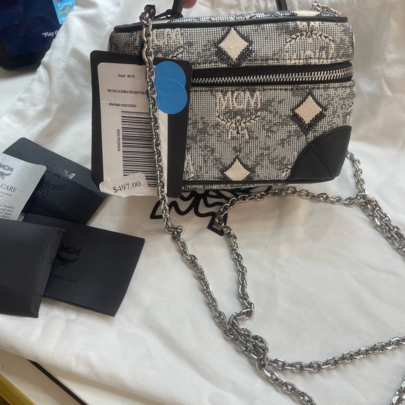 MCM Vintage Jacquard Crossbody Bag - Picture 4 of 6